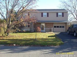 8038 Evesborough Dr, Clay, NY 13041