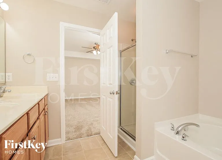 6226 Glen Way Dr — Photo 9