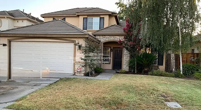4 bed, 3.0 bath, 1735 sqft, $2,695 — Photo 1