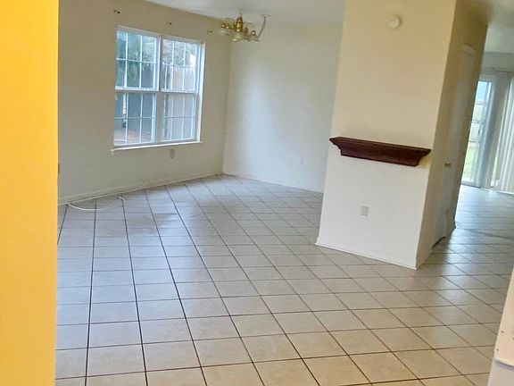 2nd image of 101 Germantown Ct