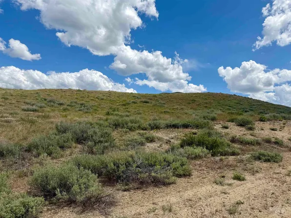 12 Fairway Ests, Fairfield, ID 83327