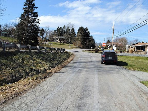 4th image of 107 Dom Leone St