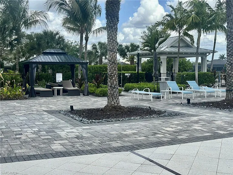 9179 Cayman Dr — Photo 39