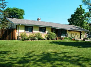 100 Princeton St, Hoffman Estates, IL 60169