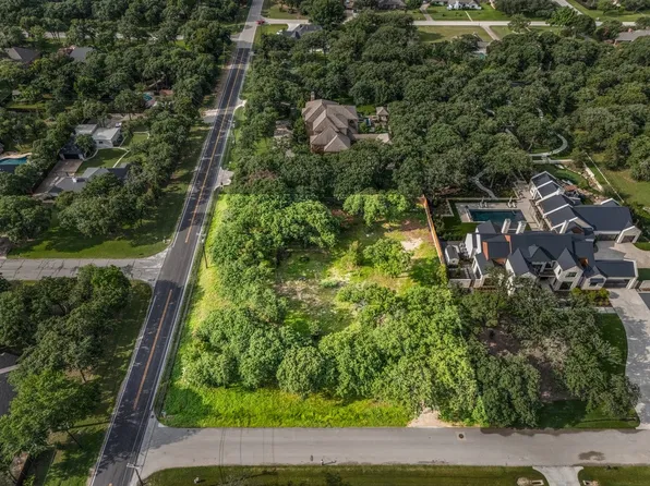 1952 Autumn Dr, Keller, TX 76262