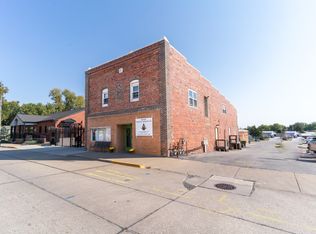 155 N 1st St, Carlisle, IA 50047