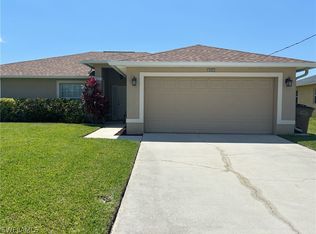402 SW 29th Pl, Cape Coral, FL 33991
