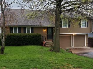 23420 W 53rd Ter, Shawnee, KS 66226