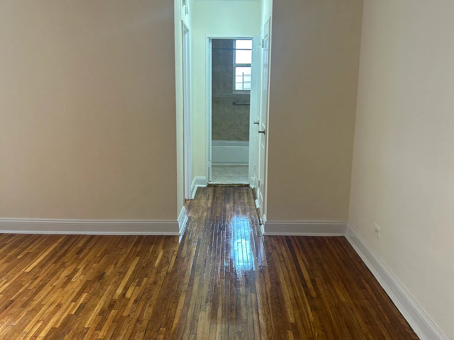 1 bed, 675 sqft, $2,200 — Photo 2