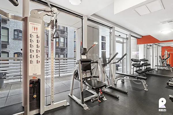 Rented by REZI | media 30