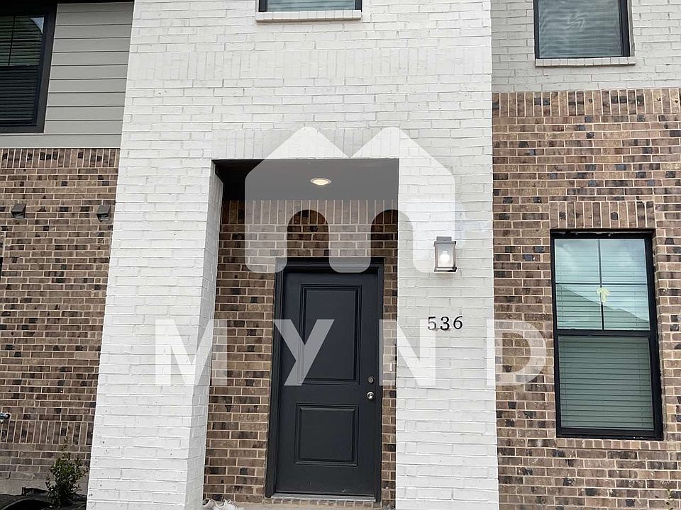 1st image of 536 Willow Xing E