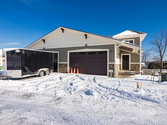 4th image of 764 N Waypoint Cir
