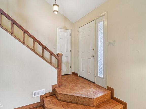 5th image of 9054 Cinnebar Dr