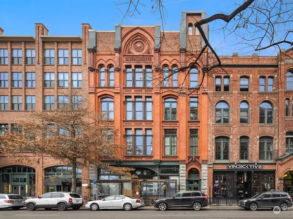 2324 1st Avenue #202, Seattle, WA 98121