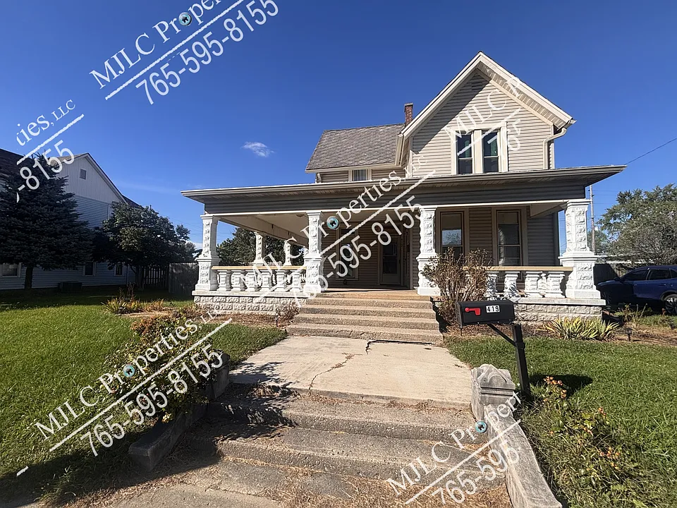 419 E Washington St #1
