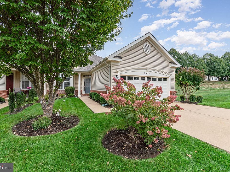 2nd image of 6935 Cumberstone Pl
