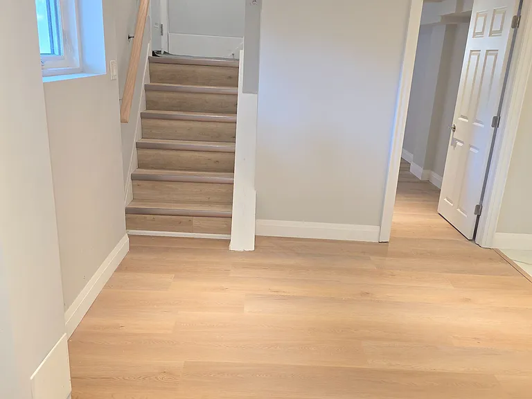312 Cochrane St #LOWER LEVEL — Photo 13