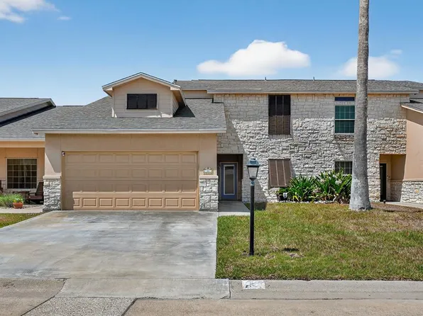 16 Olde Towne Ln, Rockport, TX 78382