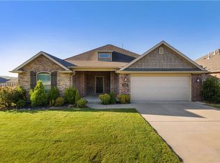 2949 W. Featherock Way, Fayetteville, AR 72704