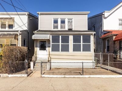 8711 Avenue L, Brooklyn, NY, 11236