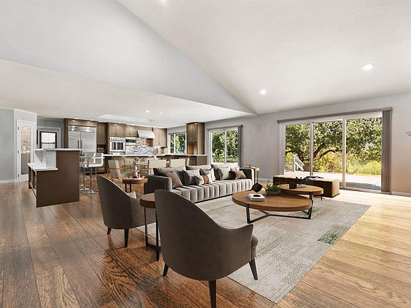 5th image of 332 Miramonte Way