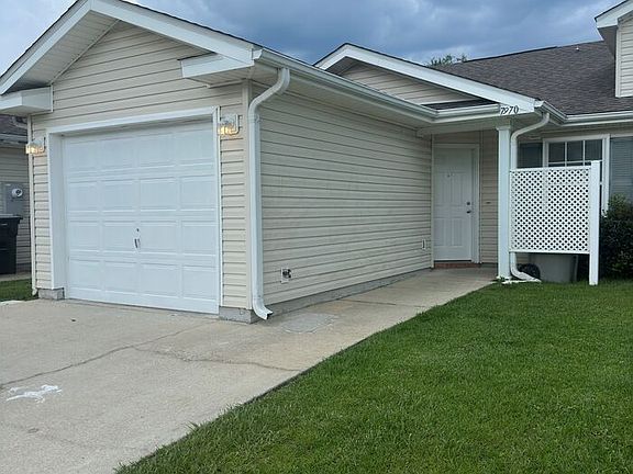 4th image of 7970 Stonebrook Dr
