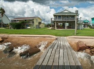 1411 8th St, San Leon, TX 77539