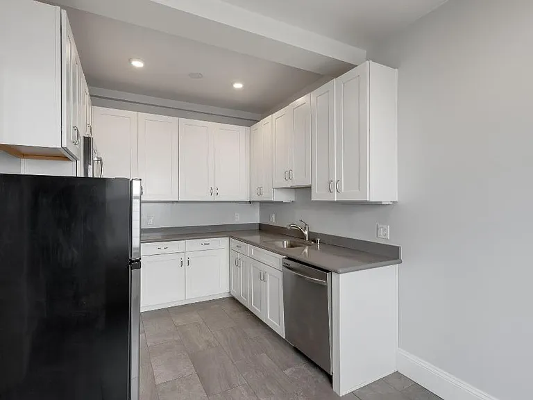 312 Fillmore St #25-J — Photo 7
