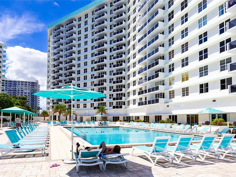 3725 S Ocean Dr #1116 — Photo 40