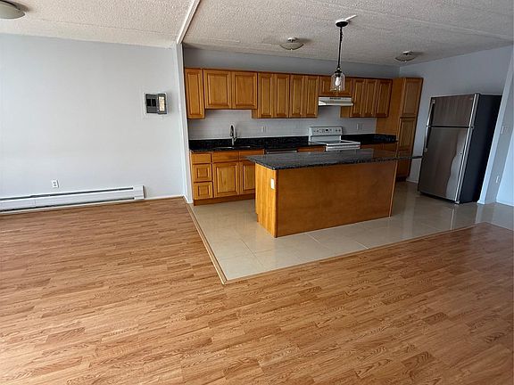 4th image of 35 Park Ave APT 6T