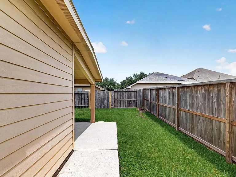 16007 Hidden Manor Dr — Photo 38