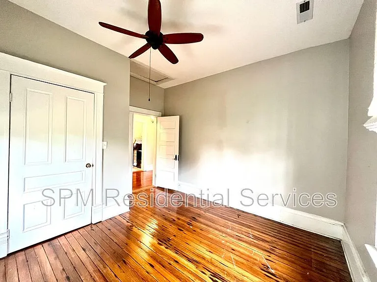 102 N 17th St — Photo 14