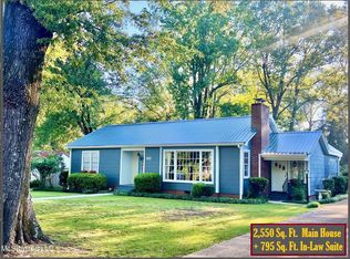 202 Bates St, Batesville, MS 38606