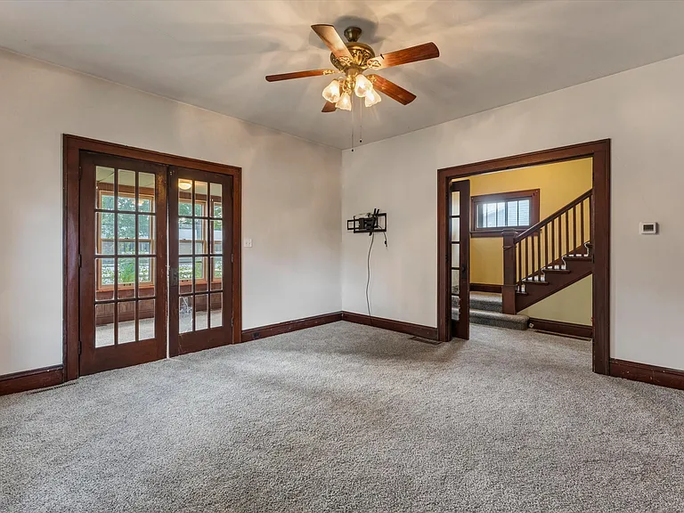 1011 Jackson St — Photo 14