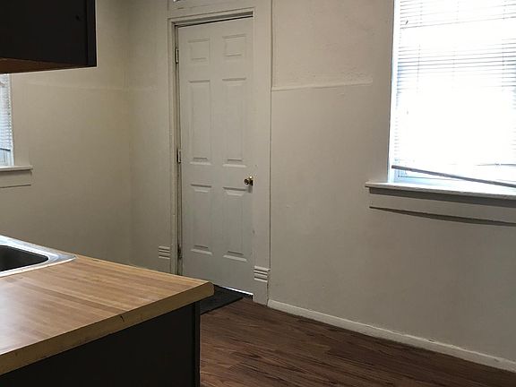 3rd image of 371 S Eureka Ave