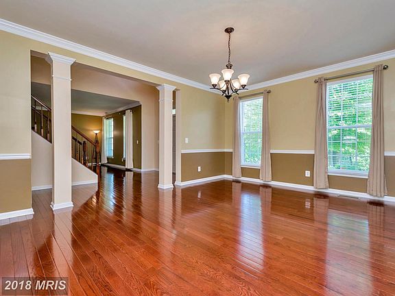 3rd image of 10106 Brookrun Ct
