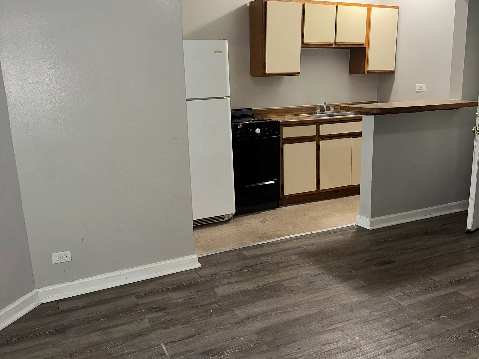 Studio, $1,050 — Photo 4