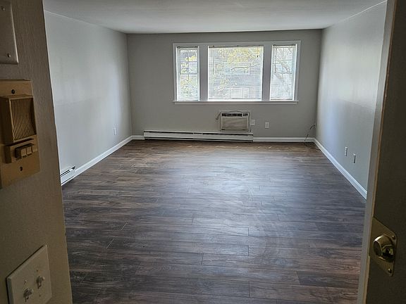 2nd image of 180 Main St APT 3202