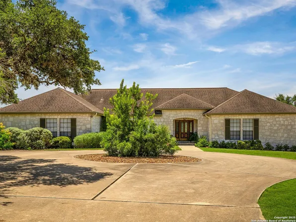 7816 Rocking Horse Ln, Fair Oaks Ranch, TX 78015