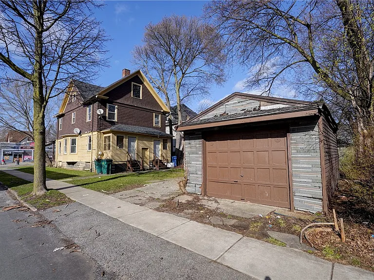 459 Parsells Ave — Photo 29