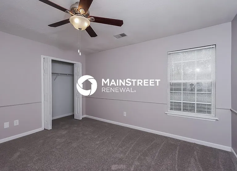 10812 Pineview Ct — Photo 13