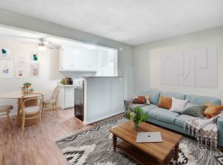 Roscoe Terrace, Canoga Park, CA 91304