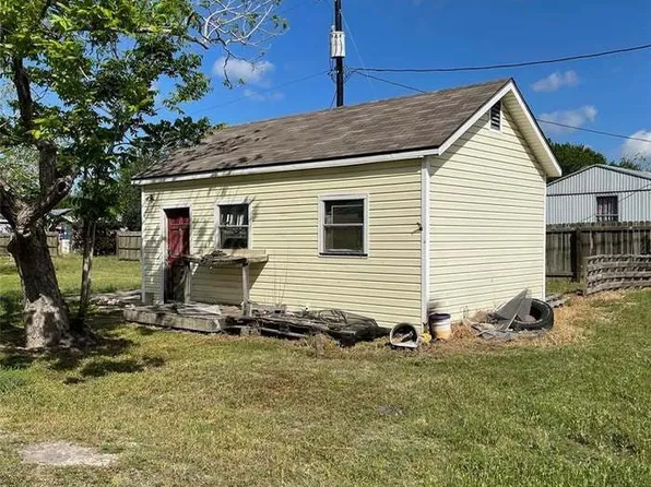 131 N West St, Victoria, TX 77977