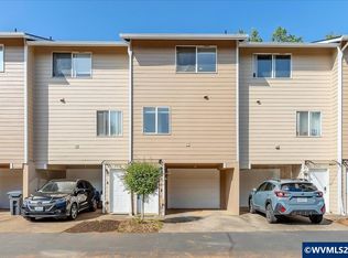2210 Maplewood Dr S, Salem, OR 97306