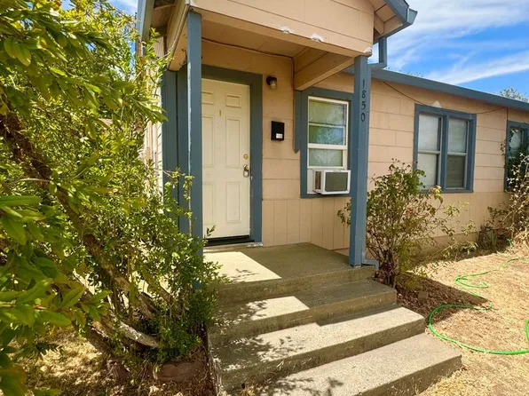 1850 Pleasant St, Redding, CA 96001