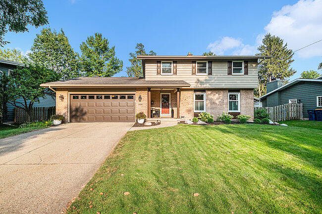 1st image of 1730 Danby Ln SE