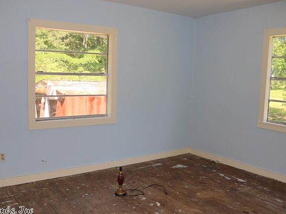 5th image of 167 N Park Ave