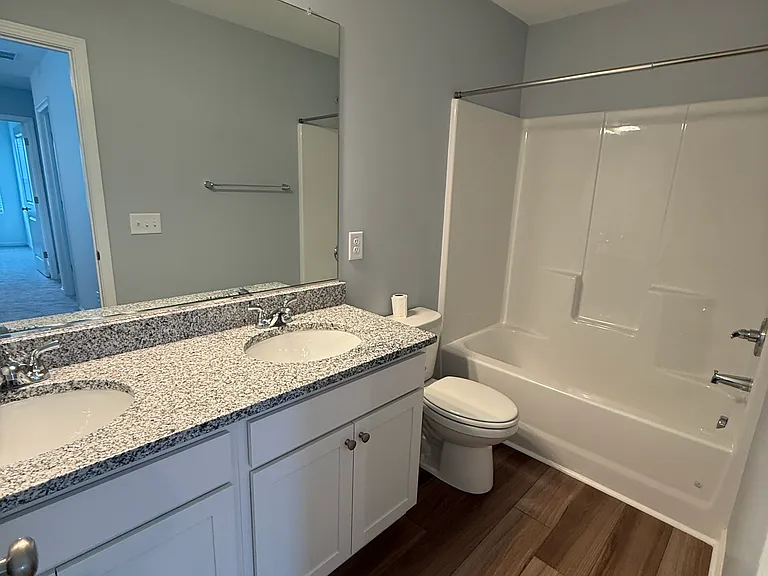 4736 Bell West Dr — Photo 11