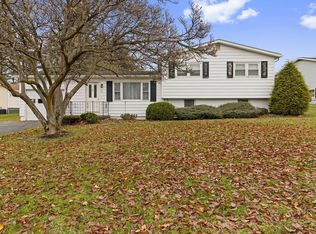 42 Westwood Dr, Auburn, NY