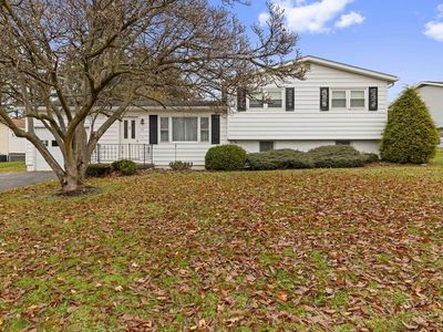 42 Westwood Dr, Auburn, NY, 13021